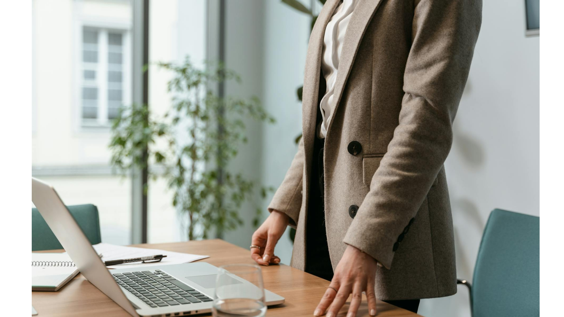 signs your workplace is toxic
